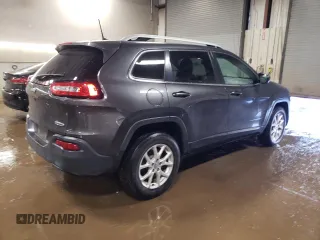 2016 Jeep Cherokee Latitude with VIN 1C4PJMCBXGW242415, listed as a Copart auction lot 48760805 with 139,039 mi miles and Salvage Title. Bid and sale history available at DreamBid. Image 3.