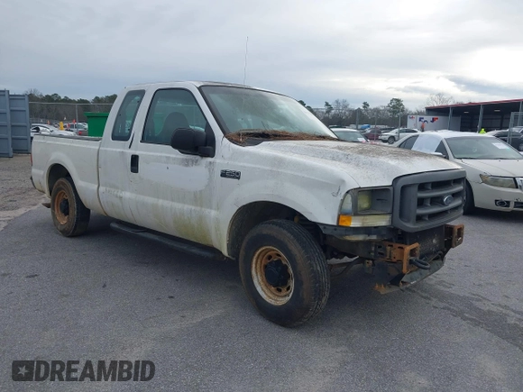 2004 Ford Super Duty F-250 XL with VIN 1FTNX20LX4EB97517, listed as a IAAI auction lot 41277987 with 202,880 mi miles. Bid and sale history available at carsss.com. Image 1.
