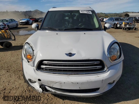 2016 MINI Countryman with VIN WMWZB3C50GWR49868, listed as a Copart auction lot 45771525 with 107,823 mi miles and Salvage title. Bid and sale history available at DreamBid. Image 5.