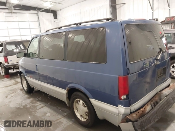 1997 Chevrolet Astro with VIN 1GNEL19W7VB159983, listed as a IAAI auction lot 41361140 with 227,087 mi miles. Bid and sale history available at carsss.com. Image 15.