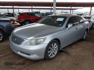 2009 Lexus LS 460 with VIN JTHBL46F895091293, listed as a IAAI auction lot 41825852 with 193,568 mi miles. Bid and sale history available at carsss.com. Image 17.