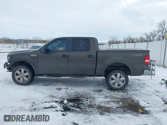 2008 Ford F-150 XLT z VIN 1FTPW14V18FB71129, wystawiony jako IAAI lot #41252246 z przebiegiem 282 129 mil mil oraz . Historia ofert i sprzedaży dostępna na DreamBid. Obrazek 15.