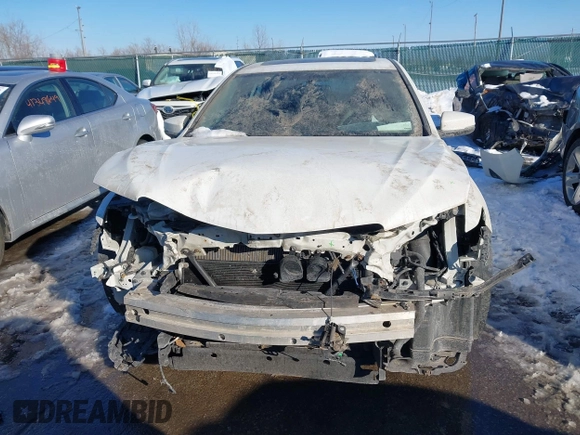 2017 Acura TLX V6 with VIN 19UUB2F31HA004817, listed as a IAAI auction lot 41340265 with 91,926 mi miles. Bid and sale history available at carsss.com. Image 13.