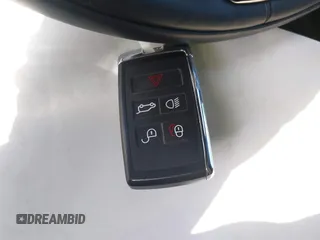 2025 Land Rover Range Rover Velar S с VIN SALYJ2EX5SA392822, выставлен на аукционе IAAI как лот 42259634 с пробегом 4 289 миль миль и . История ставок и продаж доступна на DreamBid. Изображение 11.