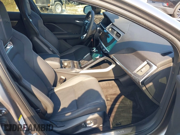 2024 Jaguar I-PACE R-Dynamic HSE with VIN SADHM2S12R1634818, listed as a IAAI auction lot 40531501 with 1 mi miles. Bid and sale history available at carsss.com. Image 5.