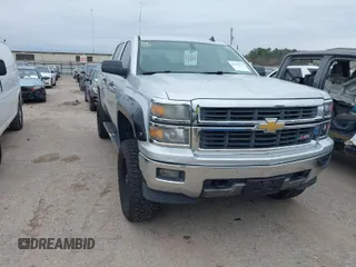 2014 Chevrolet Silverado 1500 LT with VIN 3GCUKRECXEG426462, listed as a IAAI auction lot 41599738 with 193,829 mi miles. Bid and sale history available at carsss.com. Image 1.