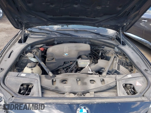 2013 BMW 5 Series 528i xDrive with VIN WBAXH5C50DD109033, listed as a IAAI auction lot 41747375 with 146,029 mi miles. Bid and sale history available at carsss.com. Image 10.