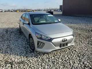 2020 Hyundai Ioniq SE with VIN KMHC75LJ2LU060719, listed as a Copart auction lot 81160044 with 44,770 mi miles and Salvage title. Bid and sale history available at DreamBid. Image 11.