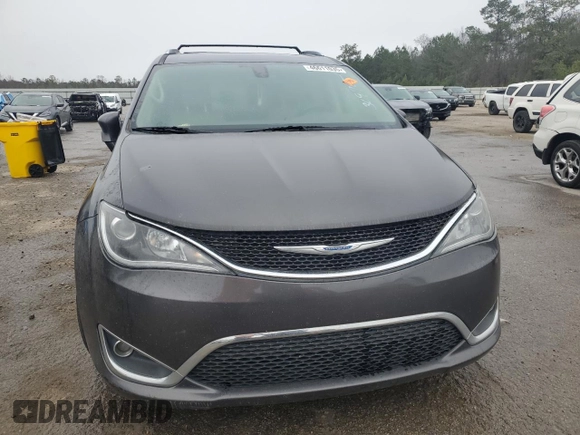 2018 Chrysler Pacifica Touring L Plus z VIN 2C4RC1EG1JR309705, wystawiony jako Copart lot #46611035 z przebiegiem 139 359 mil mil oraz Szkody całkowita. Historia ofert i sprzedaży dostępna na DreamBid. Obrazek 5.