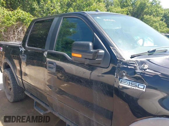2007 Ford F-150 XLT z VIN 1FTPW14V47KD26004, wystawiony jako IAAI lot #42482463 z przebiegiem 275 392 mil mil oraz . Historia ofert i sprzedaży dostępna na DreamBid. Obrazek 6.