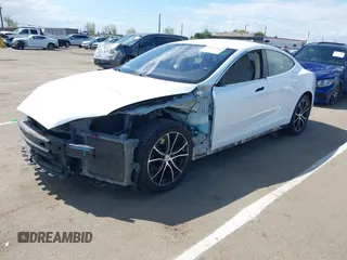 2014 Tesla Model S 60 with VIN 5YJSA1H10EFP56526, listed as a IAAI auction lot 41871784 with 143,361 mi miles and . Bid and sale history available at DreamBid. Image 20.