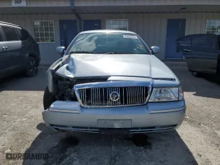2004 Mercury Grand Marquis GS with VIN 2MEFM74W04X681336, listed as a Copart auction lot 53532255 with 154,238 mi miles and Clean Title. Bid and sale history available at carsss.com. Image 5.