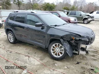 2019 Jeep Cherokee Latitude with VIN 1C4PJLCX8KD313251, listed as a Copart auction lot 47882205 with 65,833 mi miles and Salvage title. Bid and sale history available at DreamBid. Image 4.