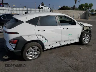 2024 Hyundai Kona Essential with VIN KM8HA3AB1RU098555, listed as a Copart auction lot 73239244 with 9,697 mi miles and Salvage Title. Bid and sale history available at DreamBid. Image 3.