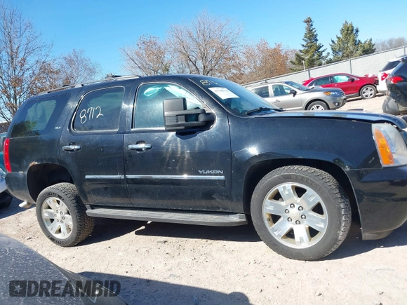 2012 GMC Yukon SLT with VIN 1GKS2CE06CR192736, listed as a IAAI auction lot 41798712 with 1 mi miles. Bid and sale history available at carsss.com. Image 13.