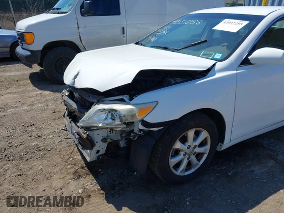 2011 Toyota Camry LE with VIN 4T1BF3EK4BU636611, listed as a IAAI auction lot 42037255 with 260,431 mi miles and . Bid and sale history available at carsss.com. Image 14.