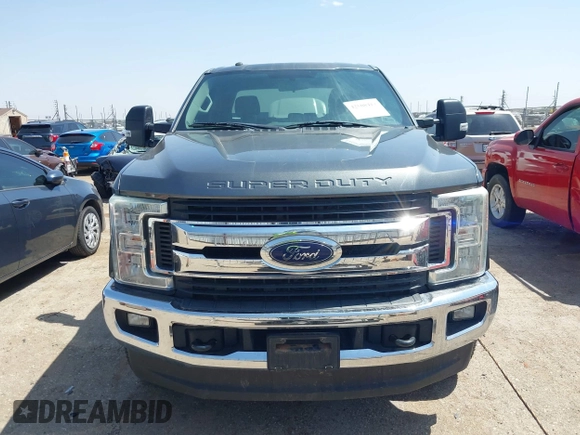 2017 Ford F-250 Lariat z VIN 1FT7W2BT9HEB28607, wystawiony jako IAAI lot #42508413 z przebiegiem 101 057 mil mil oraz . Historia ofert i sprzedaży dostępna na DreamBid. Obrazek 13.