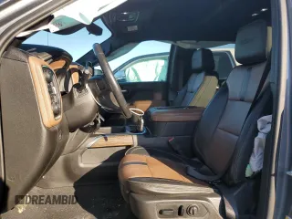2019 Chevrolet Silverado 1500 High Country with VIN 1GCUYHED1KZ147317, listed as a Copart auction lot 43194955 with 104,985 mi miles and Salvage Title. Bid and sale history available at carsss.com. Image 7.