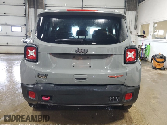 2020 Jeep Renegade Trailhawk with VIN ZACNJBC13LPL71278, listed as a Copart auction lot 61241775 with 66,546 mi miles and Clean title. Bid and sale history available at DreamBid. Image 6.