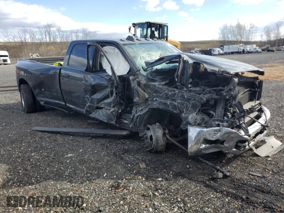 2019 Ram 3500 Tradesman with VIN 3C63RRGL8KG648389, listed as a Copart auction lot 77823624 with 46,853 mi miles and Salvage Title. Bid and sale history available at carsss.com. Image 4.