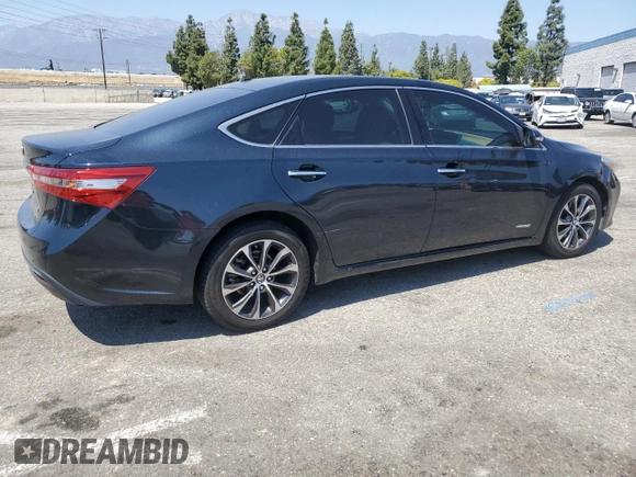 2018 Toyota Avalon Hybrid XLE Plus z VIN 4T1BD1EB6JU063543, wystawiony jako Copart lot #52554915 z przebiegiem 122 986 mil mil oraz Szkoda całkowita • Salvage title. Historia ofert i sprzedaży dostępna na DreamBid. Obrazek 3.