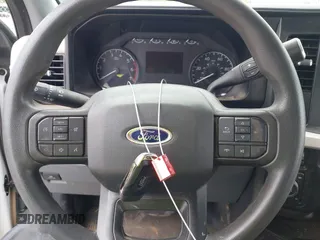 2023 Ford F-250 XL с VIN 1FT7W2BA6PEC73116, выставлен на аукционе IAAI как лот 42595189 с пробегом 15 778 миль миль и . История ставок и продаж доступна на DreamBid. Изображение 11.
