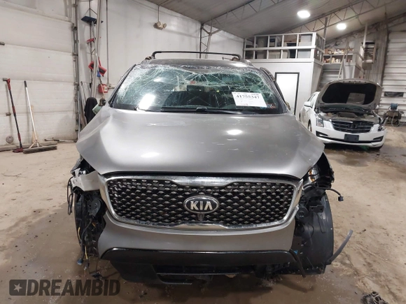 2018 Kia Sorento SX with VIN 5XYPKDA54JG390445, listed as a IAAI auction lot 41755347 with 147,691 mi miles and . Bid and sale history available at carsss.com. Image 13.