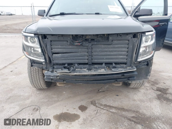 2019 Chevrolet Suburban LT with VIN 1GNSKHKC7KR192984, listed as a IAAI auction lot 41833683 with 176,406 mi miles and . Bid and sale history available at DreamBid. Image 6.