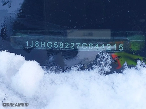 2007 Jeep Commander Limited with VIN 1J8HG58227C644215, listed as a IAAI auction lot 41565551 with 207,489 mi miles. Bid and sale history available at carsss.com. Image 9.
