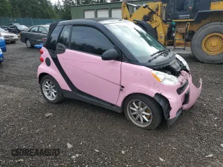 2009 Smart fortwo Passion z VIN WMEEK31X99K260414, wystawiony jako Copart lot #48318765 z przebiegiem 102 467 mil mil oraz Szkoda całkowita • Salvage title. Historia ofert i sprzedaży dostępna na DreamBid. Obrazek 4.