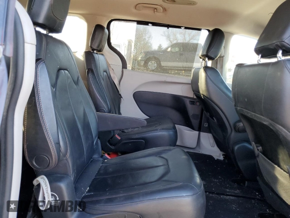 2017 Chrysler Pacifica Touring L with VIN 2C4RC1BG7HR569315, listed as a Copart auction lot 47018605 with 131,519 mi miles and Salvage Title. Bid and sale history available at DreamBid. Image 11.