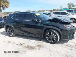 2020 Lexus UX with VIN JTHP9JBH7L2033386, listed as a IAAI auction lot 41463356 with 53,507 mi miles. Bid and sale history available at carsss.com. Image 13.