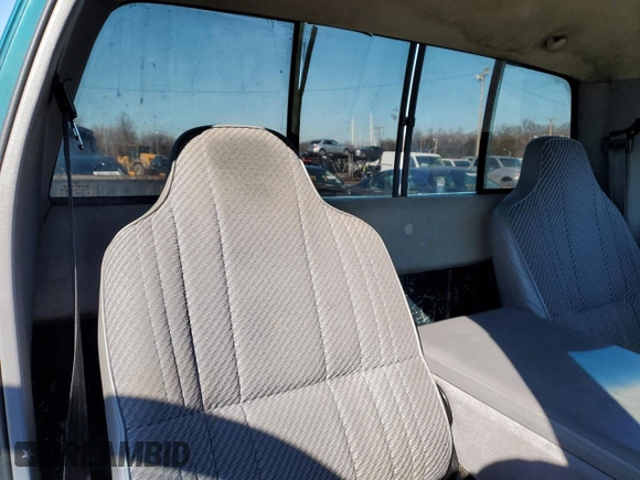 1997 Dodge 2500 with VIN 1B7KF26Z5VJ523640, listed as a Copart auction lot 44957715 with 255,503 mi miles and Clean Title. Bid and sale history available at DreamBid. Image 10.