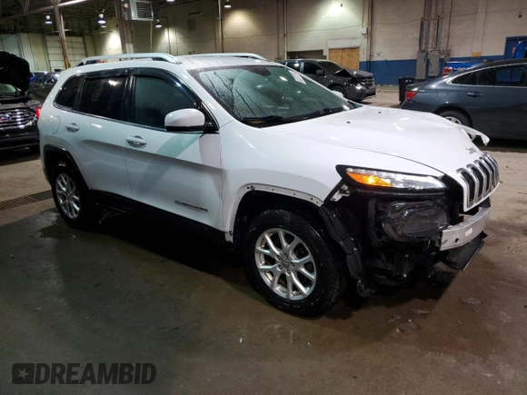2016 Jeep Cherokee Latitude z VIN 1C4PJMCB0GW123336, wystawiony jako Copart lot #85273804 z przebiegiem 135 478 mil mil oraz Czysty tytuł • Clean title. Historia ofert i sprzedaży dostępna na DreamBid. Obrazek 4.