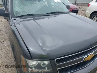 2010 Chevrolet Suburban LS with VIN 1GNUCHE07AR213838, listed as a IAAI auction lot 42523274 with 251,109 mi miles and . Bid and sale history available at DreamBid. Image 18.