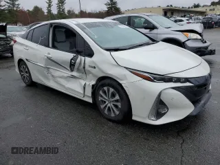 2020 Toyota Prius LE with VIN JTDKARFP0L3154371, listed as a Copart auction lot 51844005 with 34,134 mi miles and Salvage Title. Bid and sale history available at DreamBid. Image 4.