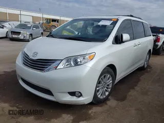 2016 Toyota Sienna XLE with VIN 5TDYK3DC8GS738204, listed as a IAAI auction lot 41105430 with 109,248 mi miles. Bid and sale history available at carsss.com. Image 17.