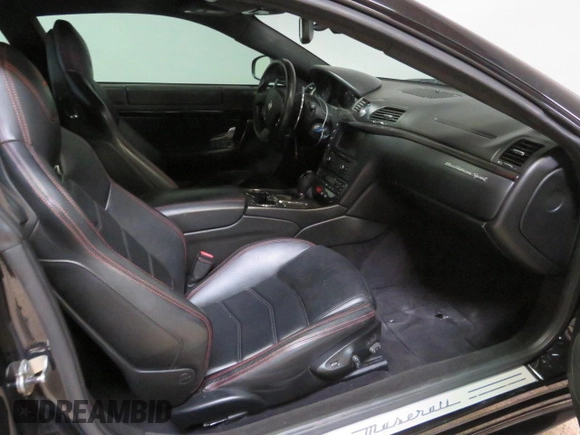 2013 Maserati GranTurismo Sport с VIN ZAM45VLAXD0072023, выставлен на аукционе Copart как лот 78521144 с пробегом 86 008 миль миль и Списание • Salvage title. История ставок и продаж доступна на DreamBid. Изображение 5.