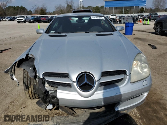 2006 Mercedes-Benz SLK 350 с VIN WDBWK56F56F100161, выставлен на аукционе Copart как лот 44066365 с пробегом 24 960 миль миль и Списание • Salvage title. История ставок и продаж доступна на DreamBid. Изображение 5.
