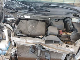 2017 Toyota Sienna XLE Auto Access Seat with VIN 5TDYZ3DC8HS838428, listed as a Copart auction lot 61924935 with 93,836 mi miles and Salvage title. Bid and sale history available at DreamBid. Image 12.