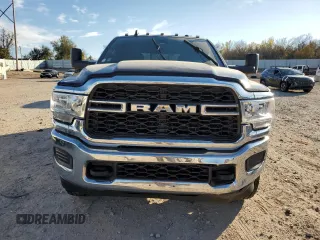 2021 Ram 2500 Tradesman with VIN 3C6UR5CL8MG630884, listed as a Copart auction lot 82829694 with 261,153 mi miles and Salvage Title. Bid and sale history available at carsss.com. Image 5.
