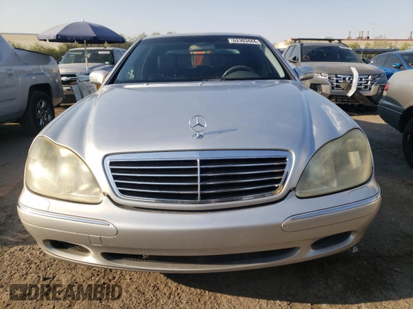 2000 Mercedes-Benz S-Class with VIN WDBNG75J2YA055873, listed as a Copart auction lot 62303444 with 236,646 mi miles and Salvage Title. Bid and sale history available at carsss.com. Image 5.
