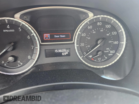 2013 Infiniti JX35 z VIN 5N1AL0MMXDC328874, wystawiony jako IAAI lot #41928856 z przebiegiem 153 605 mil mil oraz . Historia ofert i sprzedaży dostępna na DreamBid. Obrazek 7.