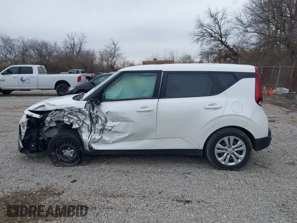 2021 Kia Soul LX with VIN KNDJ23AU8M7767416, listed as a IAAI auction lot 41703981 with 167,187 mi miles. Bid and sale history available at carsss.com. Image 13.