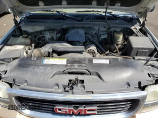 1999 GMC Sierra 2500 SLE z VIN 1GTGK29U4XE508883, wystawiony jako Copart lot #64370914 z przebiegiem 339 322 mil mil oraz Szkody całkowita. Historia ofert i sprzedaży dostępna na DreamBid. Obrazek 11.