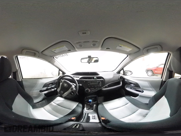 2014 Toyota Prius One z VIN JTDKDTB33E1558853, wystawiony jako Copart lot #57339425 z przebiegiem Nie podano mil oraz Nie do naprawy • Non repairable. Historia ofert i sprzedaży dostępna na DreamBid. Obrazek 14.