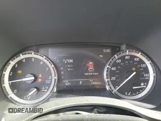 2022 Toyota Highlander XLE z VIN 5TDHZRBH9NS587335, wystawiony jako Copart lot #53280485 z przebiegiem 19 605 mil mil oraz Szkoda całkowita • Salvage title. Historia ofert i sprzedaży dostępna na DreamBid. Obrazek 9.