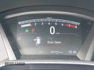 2020 Honda CR-V Touring z VIN 2HKRW2H9XLH623380, wystawiony jako IAAI lot #42039028 z przebiegiem 59 795 mil mil oraz . Historia ofert i sprzedaży dostępna na DreamBid. Obrazek 15.