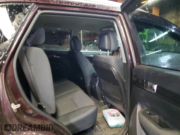 2011 Kia Sorento LX with VIN 5XYKT3A29BG139221, listed as a Copart auction lot 81924054 with 156,550 mi miles and Clean Title. Bid and sale history available at DreamBid. Image 11.