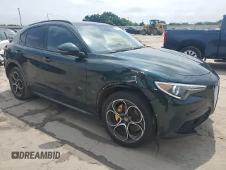 2020 Alfa Romeo Stelvio Ti z VIN ZASPAKBN9L7C76051, wystawiony jako Copart lot #46077985 z przebiegiem 61 261 mil mil oraz Szkoda całkowita • Salvage title. Historia ofert i sprzedaży dostępna na DreamBid. Obrazek 4.